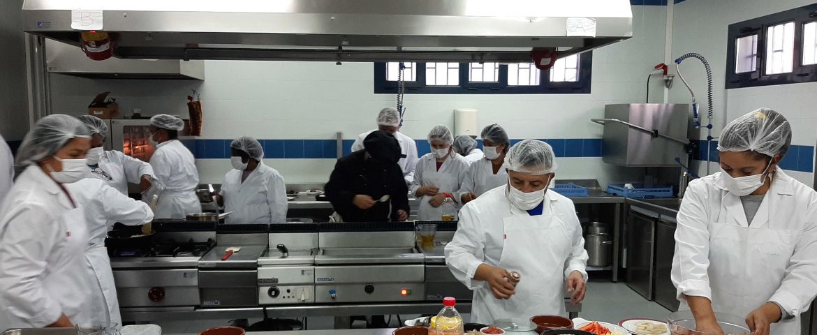 El Proyecto de gestión de la Calidad de la Cocina Económica de Santander se hace grande